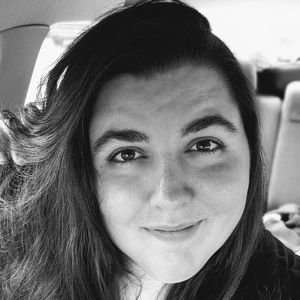 Meet your Posher, Hayley